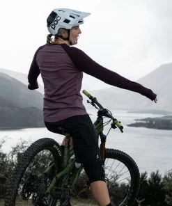 Mons Royale Icon Merino Air-Con Raglan - Wine Mauve